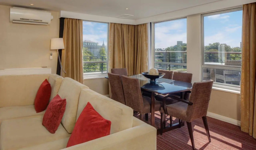 The Graduate By Hilton Cambridge Hotel photo 7