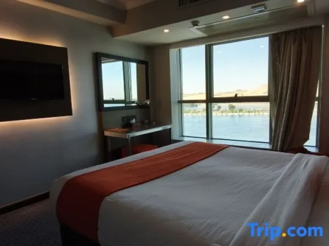 Superior Double Junior Suite