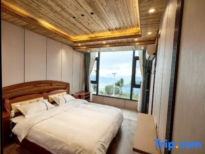 Standard Double room with view