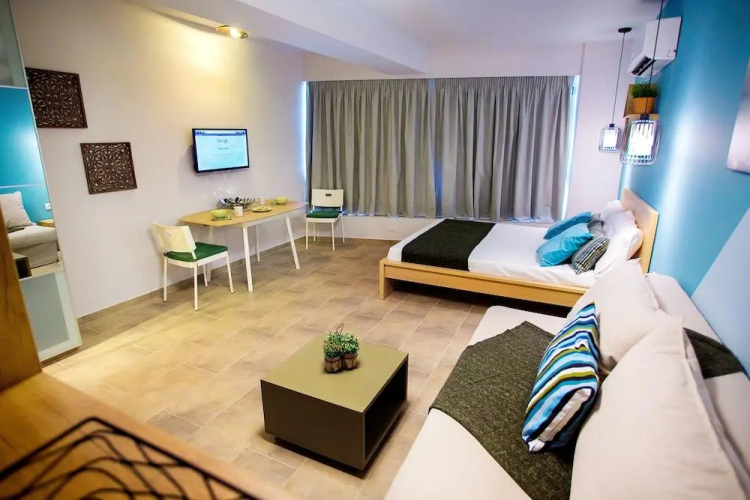 Emerald Suite