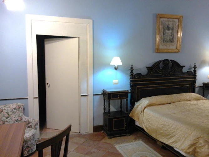 Suite with city view