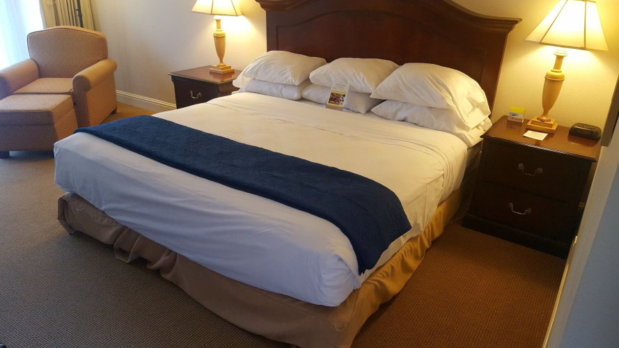 Inn at the Commons