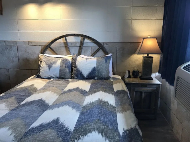 Lariat Motel