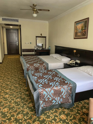 Omur Hotel