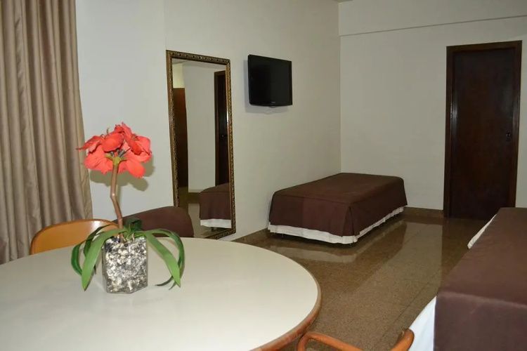 Dimas Lessa Hotel