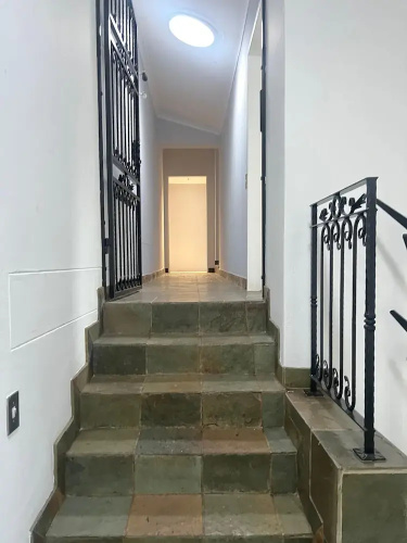 Bryanston Luxurious 4-Bed Villa