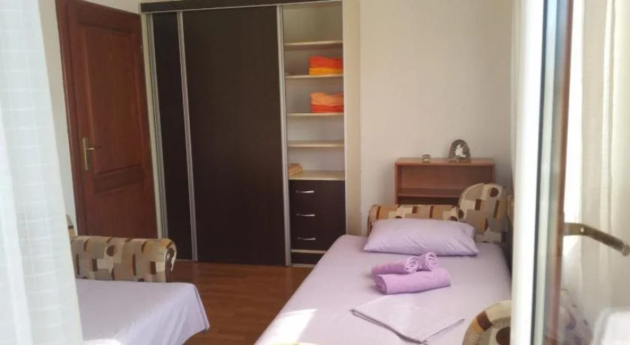 Guest House Positive