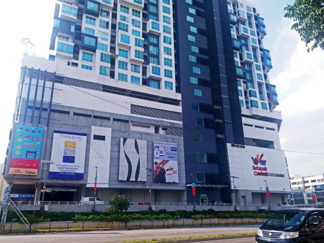 3 Bedrooms Apartment