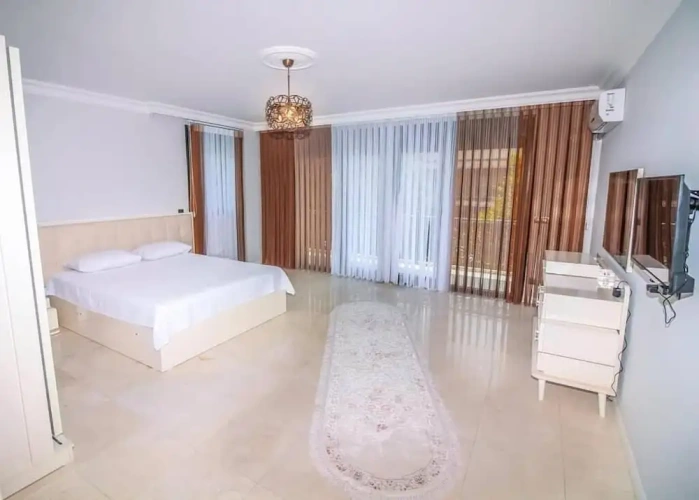 4 Bedrooms Business Villa with balcony
