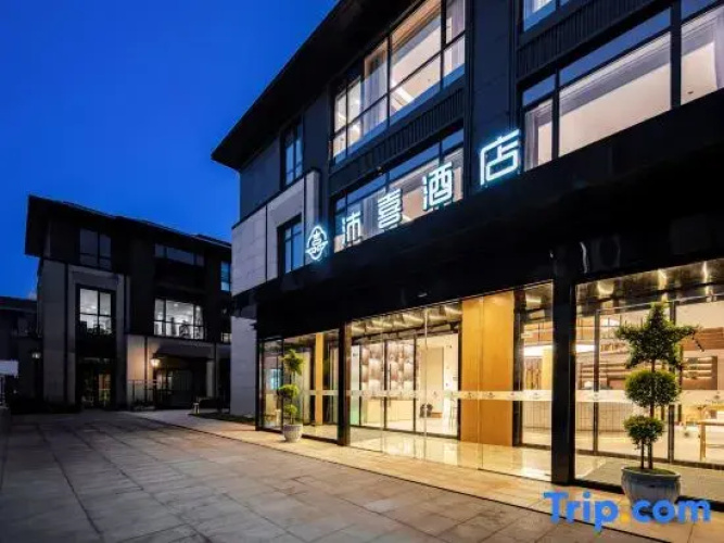 Pace Hotel