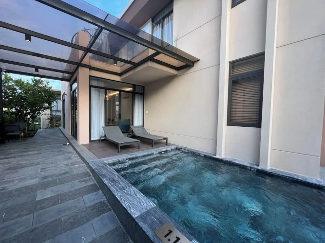 3 Bedrooms Family Villa