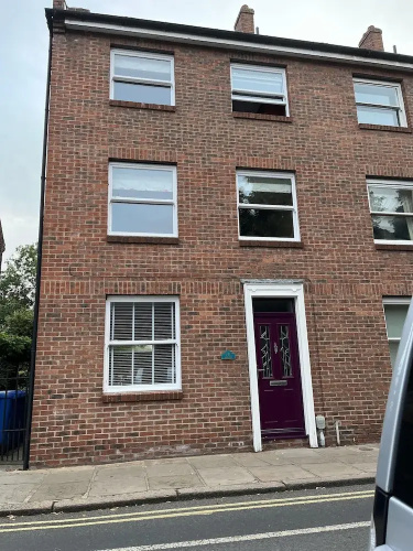 Central Beverley 4-bedroom Townhouse