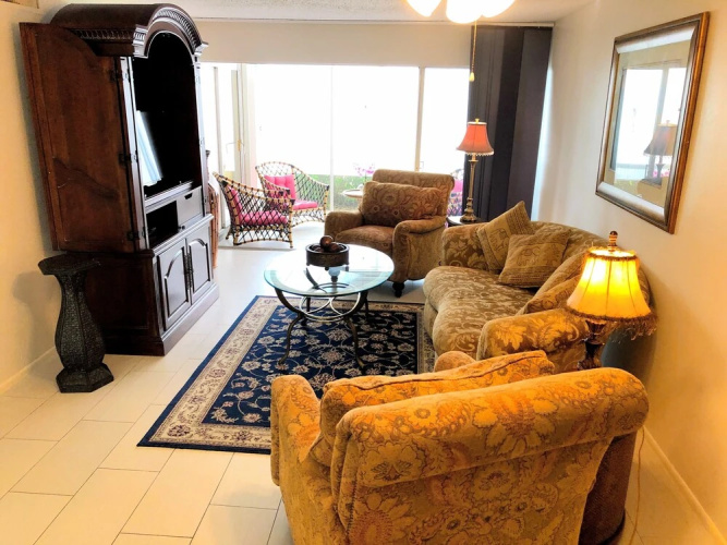 Olde Naples Estates