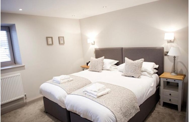 Superior Twin room