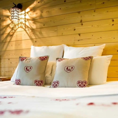 Double Chalet