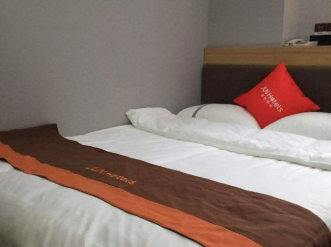 Junyi chain hotel (mei jia road, jiaxing)