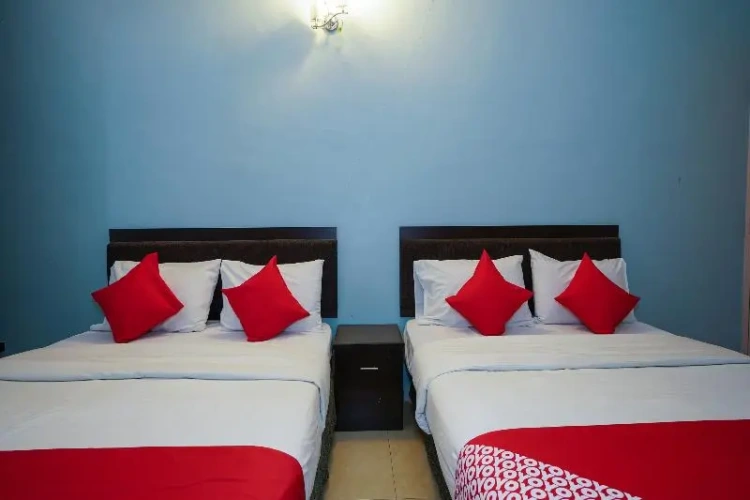 Quadruple Suite