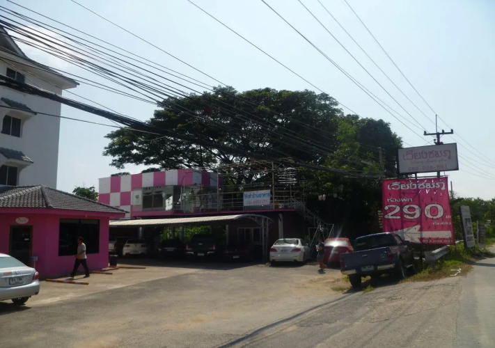Wiangchomphu Hotel
