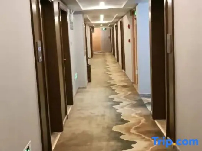 Yifengdajiudian