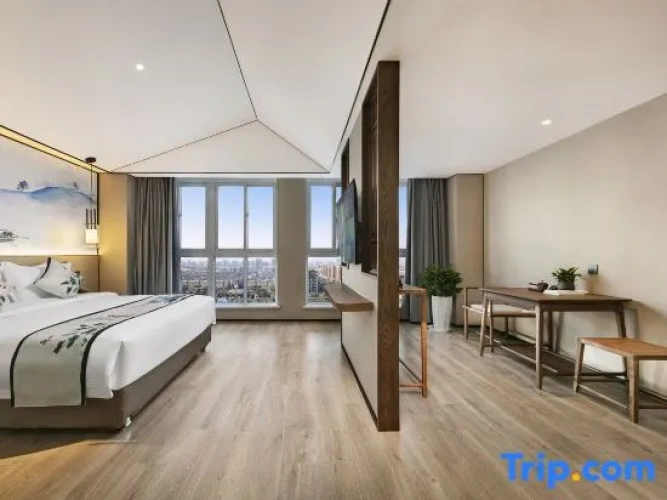 1 Bedroom Business Suite