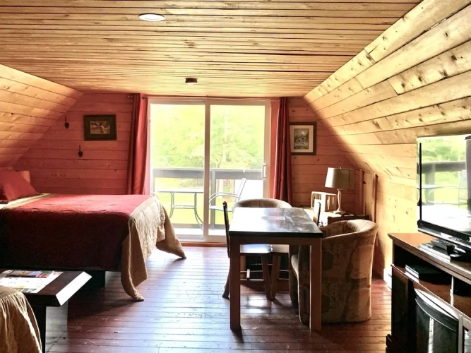 Quadruple Suite with balcony