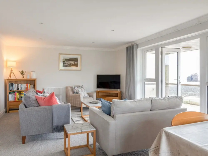 10 Thurlestone Rock