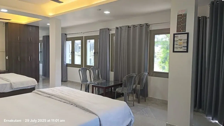 Deluxe Suite