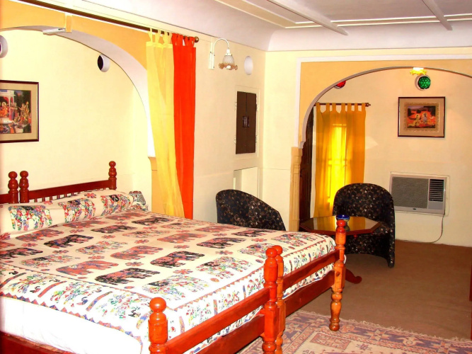 Karnot Mahal