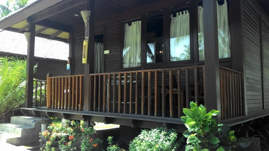 1 Bedroom Bungalow with balcony and with view