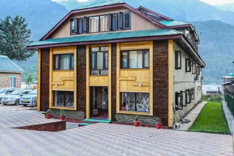Hotel Lal Kothi Pahalgam