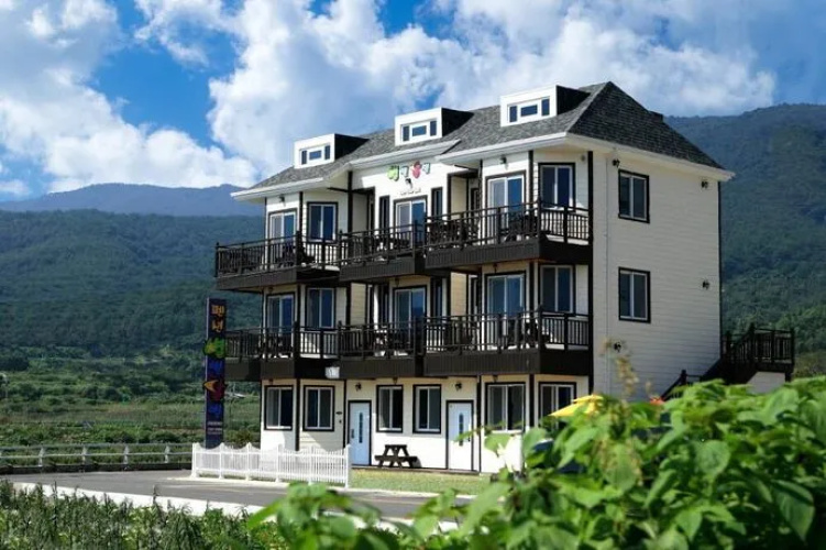Star moon Pension
