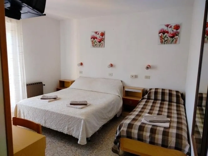 Standard Triple room with balcony and with mountain view