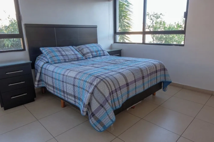 2 Bedrooms Classic Apartment
