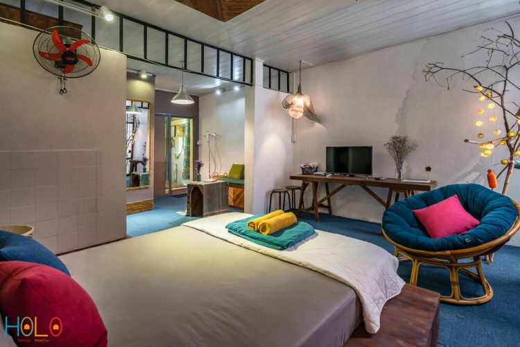 HoLo Opera Saigon - Serviced Homestay