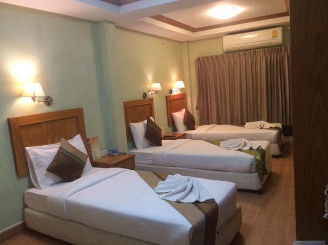 Triple room