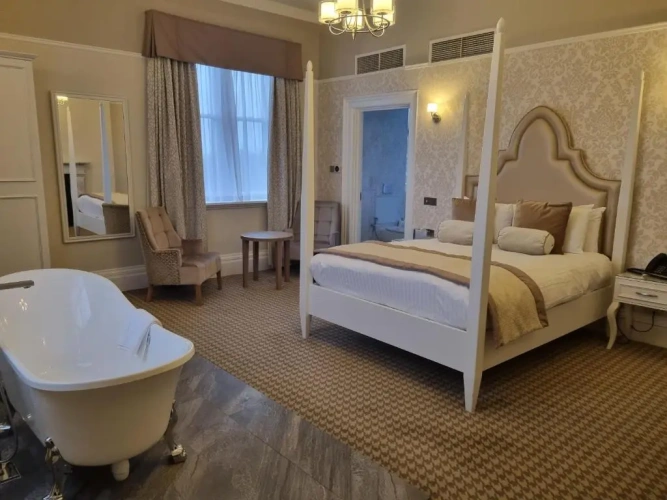 Double Suite