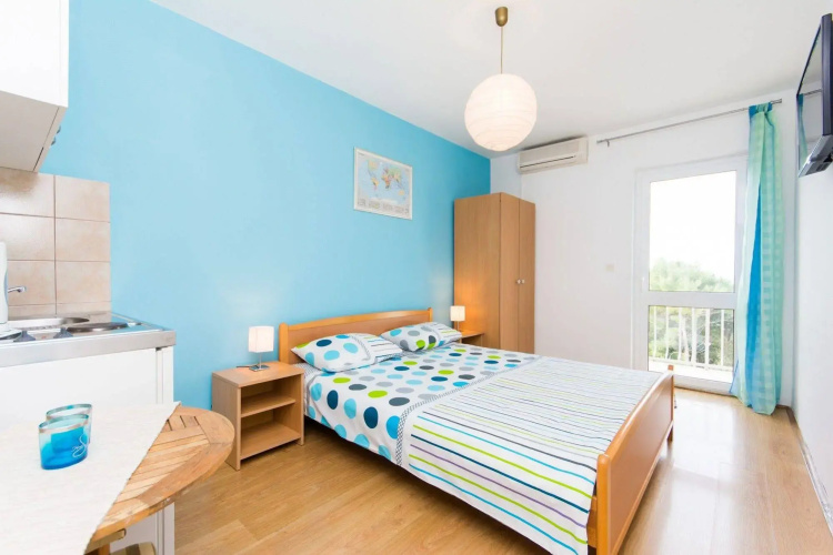 Nina Apartments