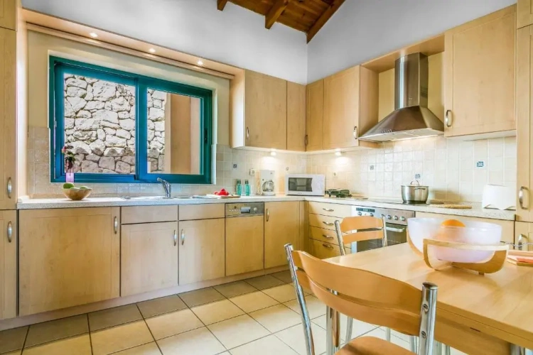 3 Bedrooms Villa