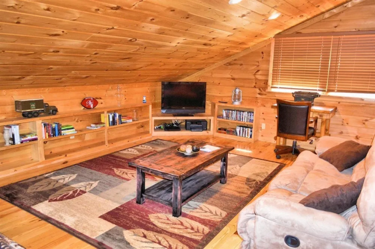 Snuggled Inn - Blue Ridge Ga