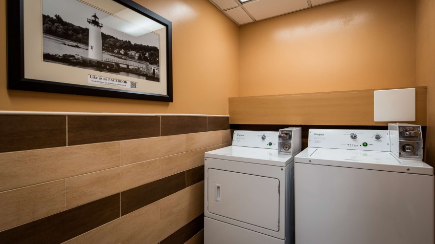 Best Western Plus Portsmouth Hotel & Suites photo 27