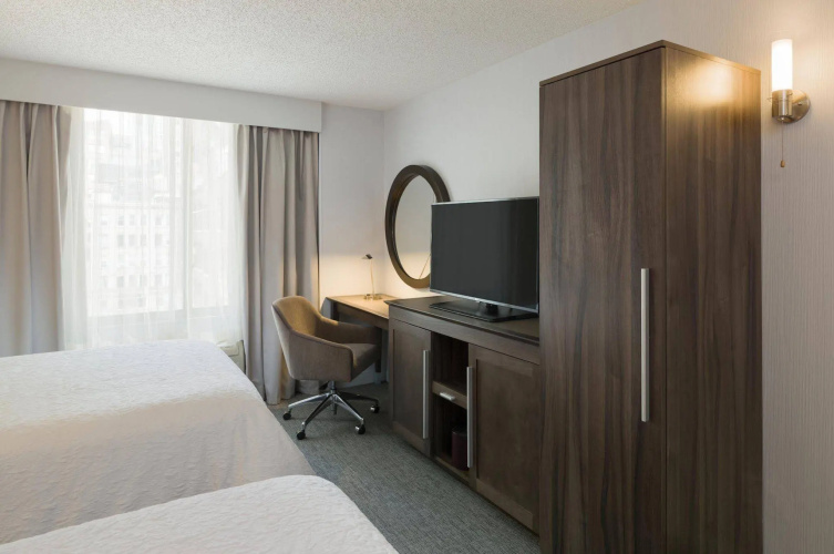 Hampton Inn Manhattan-Chelsea photo 6