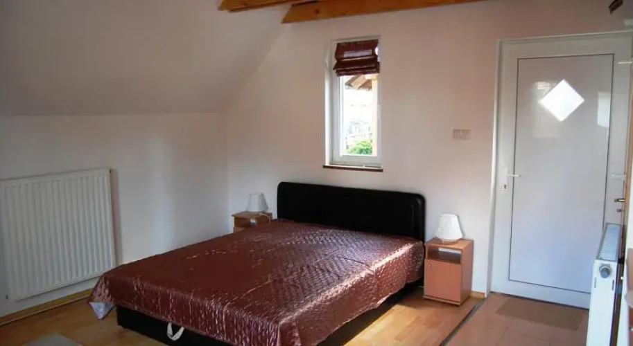 Maya Guesthouse