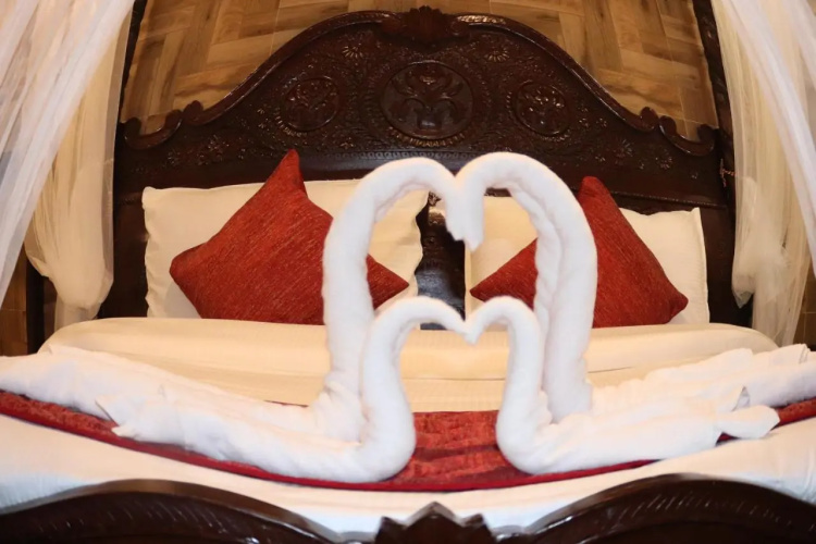Hyders Park - The Luxury Hotel