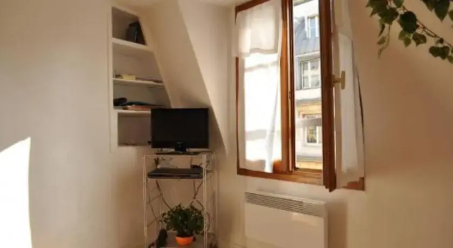 Studio rue de Montmartre