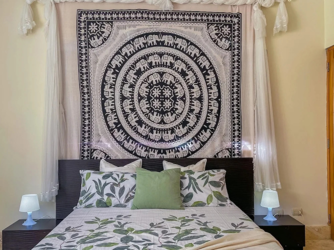 Cute Apartment Only Steps From the Beach
