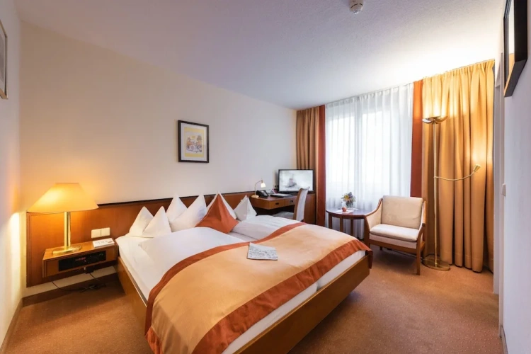 Standard Double room with garden view