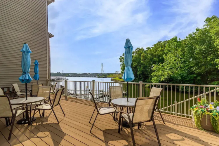 Lakewood Resort by EVRentals