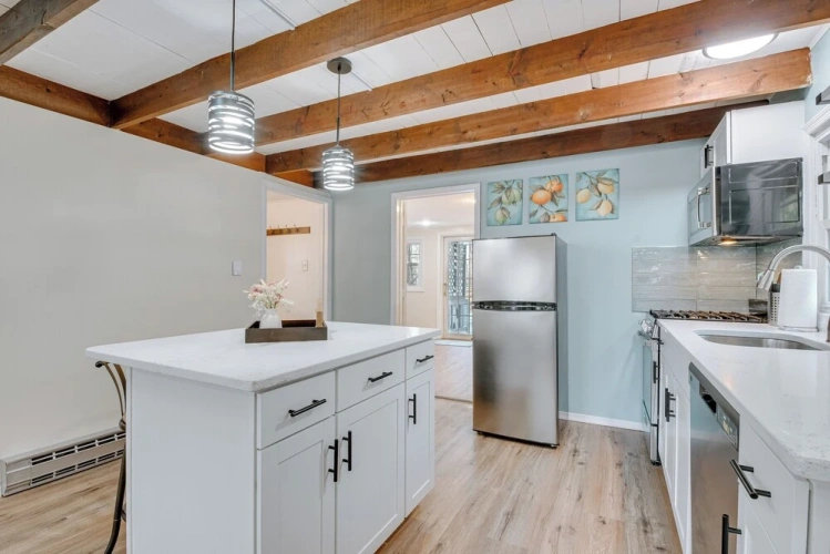 2 Bedrooms Cottage