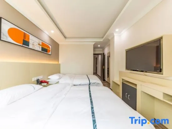 Business Quadruple Suite