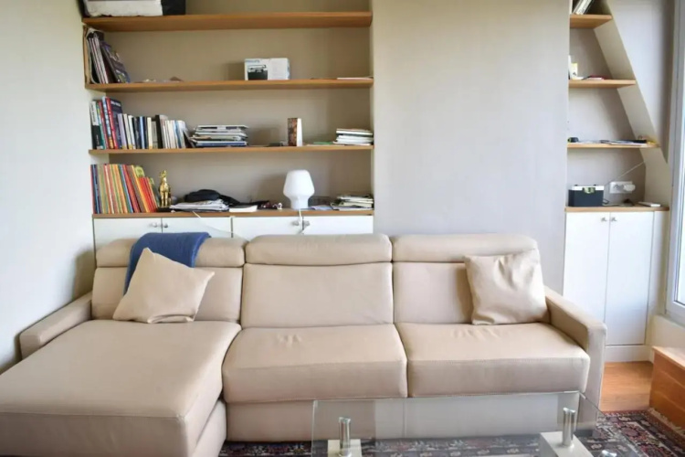 Fully Renovated Bright Studio with High View